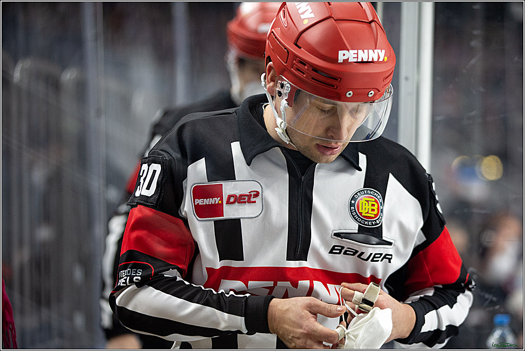 PENNY DEL; Koelner Haie- Duesseldorfer EG; Koeln, 16.01.2022